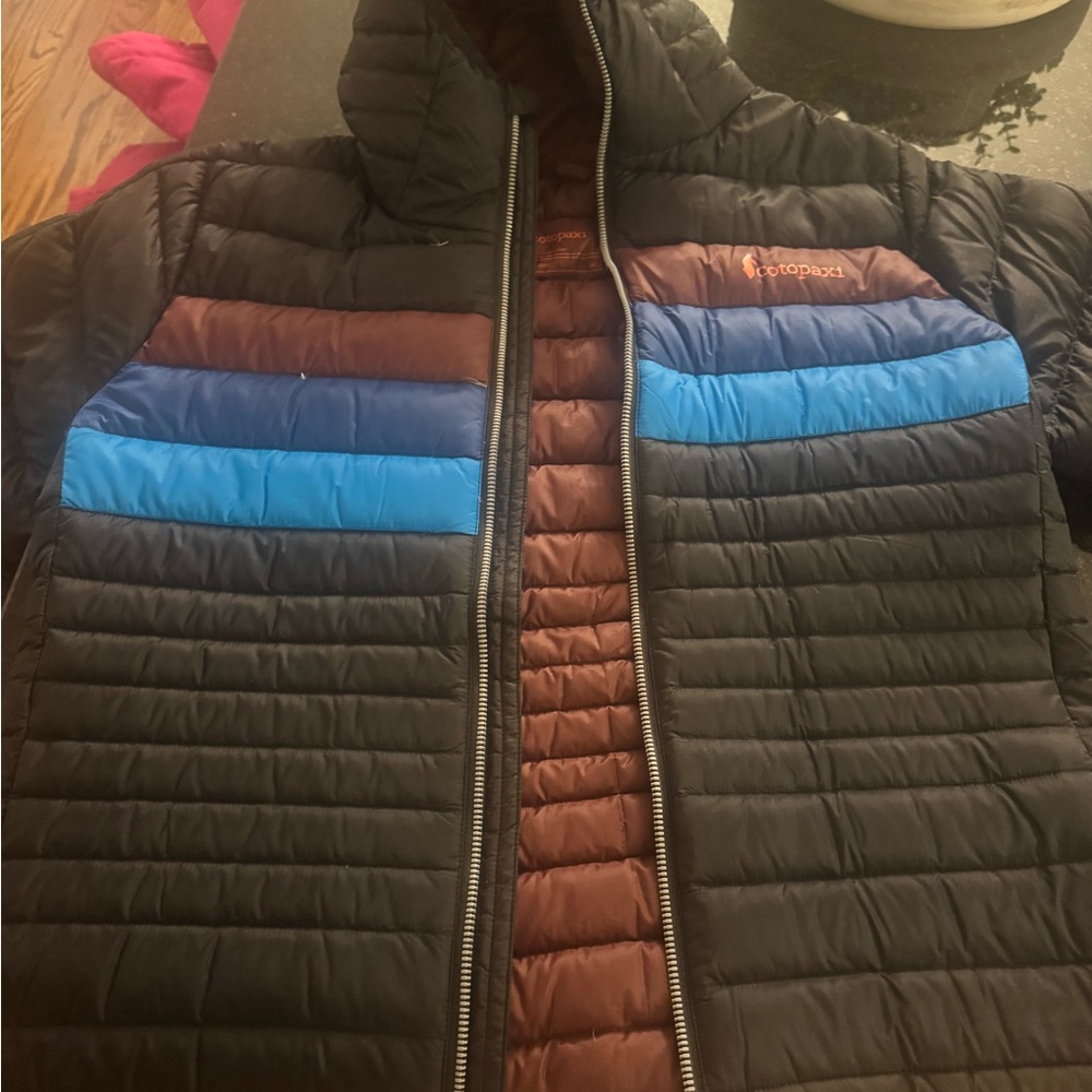 cotopaxi Black, Brown, Blue Quilted. Like new. Wore a few times, great condition - Picture 2 of 2